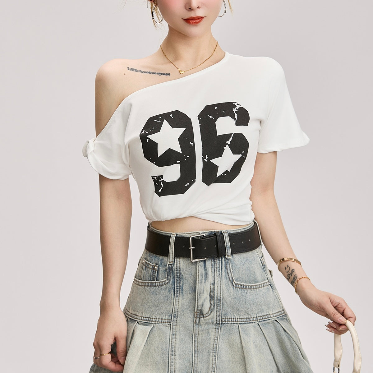 【2color】オフショルダー96プリントTシャツ 韓国トレンド スポーツミック SS-000222