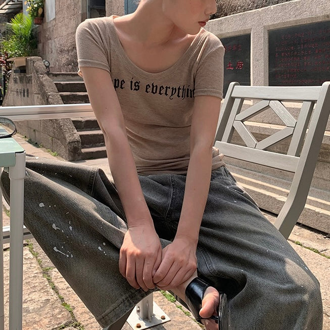 ロゴ入りスリムフィットTシャツ|背中ハートデザイン SS-000266