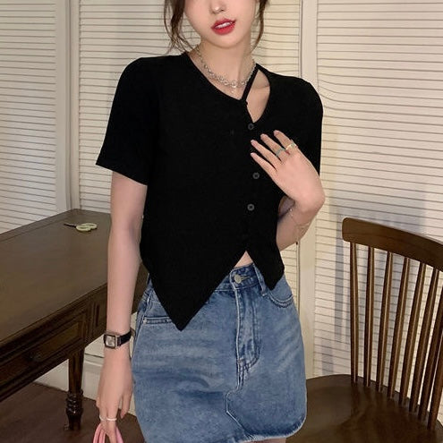 【2color】アシメボタンデザインショートカーデトップス –美シルエットTシャツ 韓国風カジュアル 半袖 SS-000249