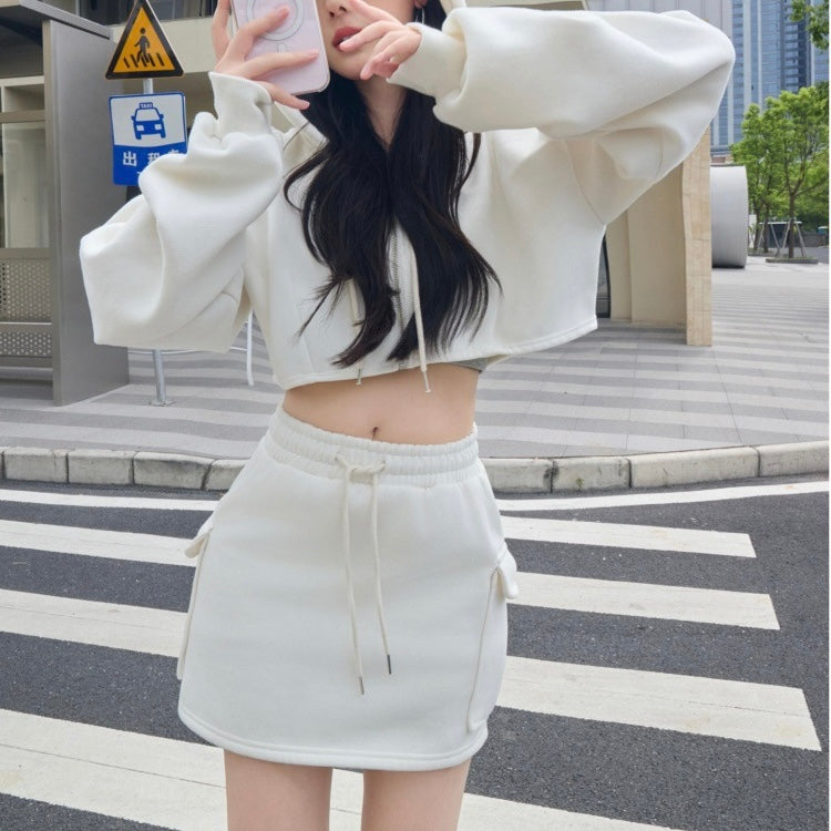 【CITY. SETUP】(セットアップ) サイドポケット付き クロップドパーカー × ミニスカート SS-000575