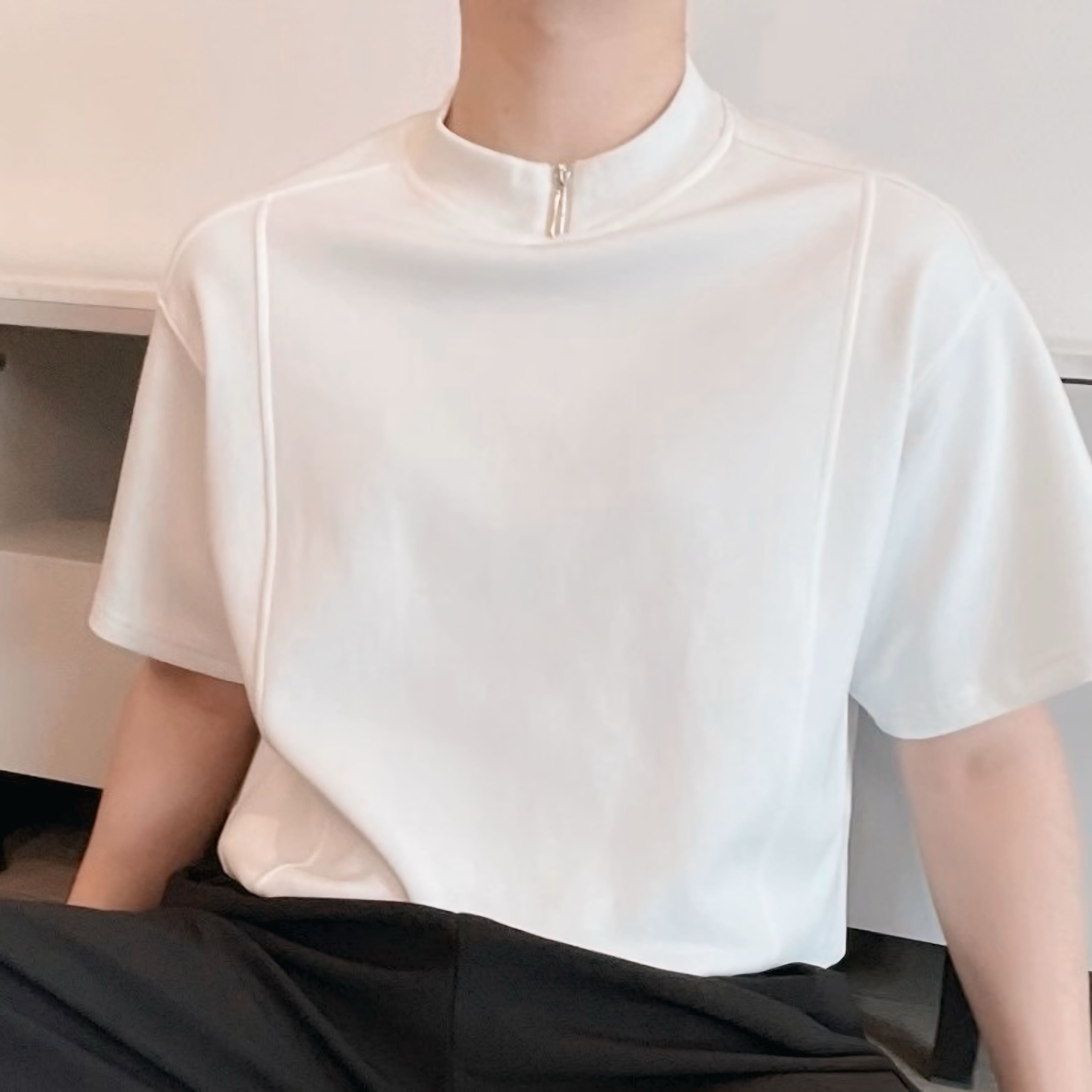 【2color】韓国風 モード系ハーフジップTシャツ SS-000127