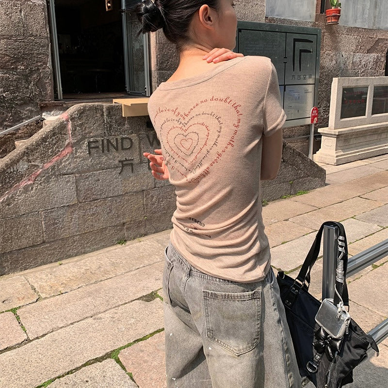 ロゴ入りスリムフィットTシャツ｜背中ハートデザイン SS-000266